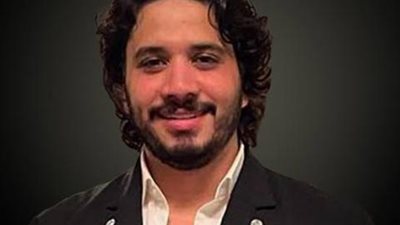 يستعد للزواج وعلاقته بوالدته.. مواقف غريبة فى حياته.. معلومات عن مصطفى حجاج