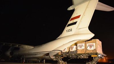 مصر ترسل طائرة مساعدات طبية للأشقاء بدولة الصومال