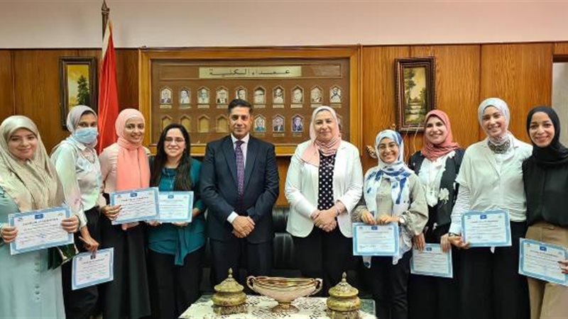 عميد ألسن عين شمس
