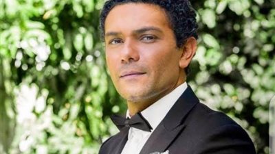 آسر ياسين يكشف كواليس رحلة البحث عن ”الثمانية”