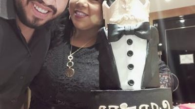بكلمات رومانسية.. زوج شيماء سيف يحتفل بـ عيد زواجهما
