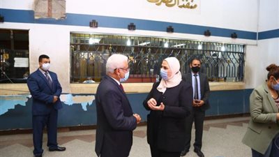 القباج تتفقد منافذ صرف المعاشات بالهيئة القومية للتأمين الاجتماعي