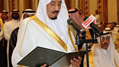 عاجل.. أول تعليق من الملك سلمان بعد نجاح عملية ”المرارة ”