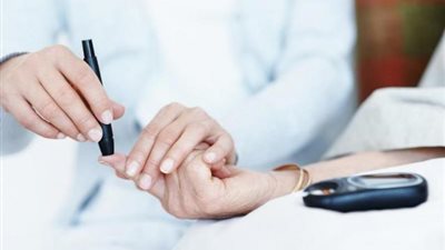 خلى بالك.. طريقة سريعة لحماية مريض السكر من مضاعفات وباء كورونا
