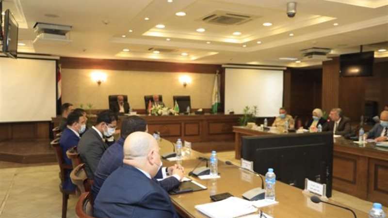 اجتماع محافظ الجيزة