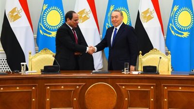 رئيس كازاخستان يهنئ السيسي بذكرى ثورة 23 يوليو: مصر اليوم دولة قوية فى العالم