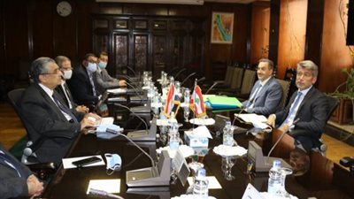 كواليس لقاء وزير الكهرباء مع نظيره اللبنانى لبحث سبل التعاون