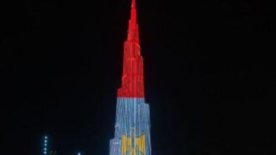 برج خليفة يتزين بعلم مصر احتفالا بالذكرى الـ68 لثورة 23 يوليو