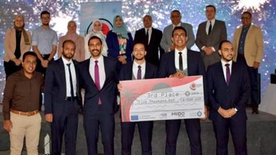 فرق طلابية من 3 جامعات تفوز بجوائز معسكر ريادة الأعمال بالجامعة اليابانية