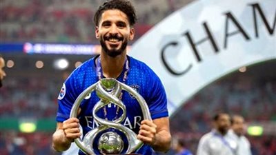 الرائد يقفل الباب على الهلال حول شراء الشهري