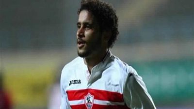 عبد الله جمعة يسخر من لاعب الزمالك أثناء مباراة بيراميدز