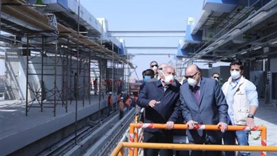 الوزير يتفقد الاستعدادات النهائية لافتتاح الجزء الثانى من المرحلة الرابعة للخط الثالث للمترو