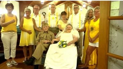 «منذ الحرب العالمية الثانية».. مسن يرتدي بدلته العسكرية في عيد زواجه الـ 75