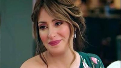 على الهامش.. نرمين الفقي تنتظر عرض حكايتها من مسلسل ”إلا أنا”