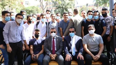 بالصور .. وزير التعليم العالي يتفقد جامعة عين شمس في اليوم الأول للعام الدراسي الجديد