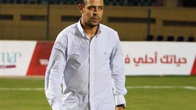 رئيس المقاولون العرب يطمئن على النحاس بعد تعرضه لحادث بسيارته
