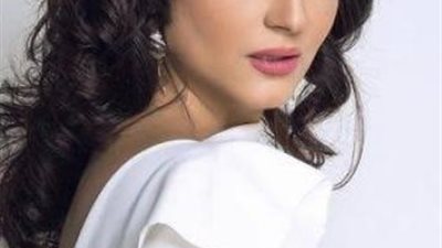 وفاء عامر أوشكت علي الانتهاء من تصوير حكاية ”إن كبر ابنك”