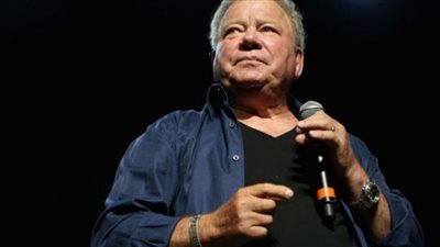 بعد 90 عاماً.. تفاصيل أول رحلة لـ «بطل مسلسل ستار تريك» إلى الفضاء