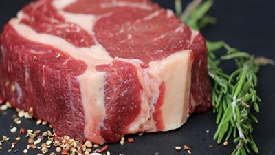 قبل العيد .. ما هى العلامات التى تكشف فساد اللحوم؟