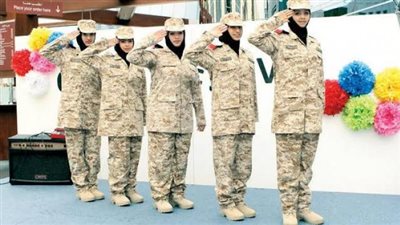 دولة خليجية تسمح بتجنيد السيدات في الجيش.. فمن هي؟