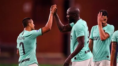 انتر ميلان يسترد وصافة الكالتشيو بثلاثية في مرمى جنوى