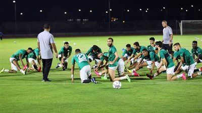 تدريب ”خططي” في المران المسائي للمصري