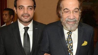 عمرو محمود ياسين يحيى الذكرى الأولى لوفاة والده