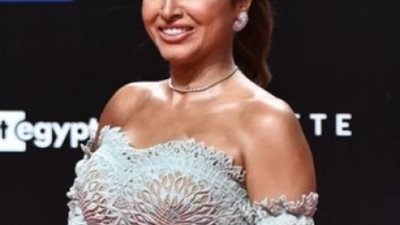 نجلة روجينا تتألق فى أحدث ظهور لها برفقة والدتها