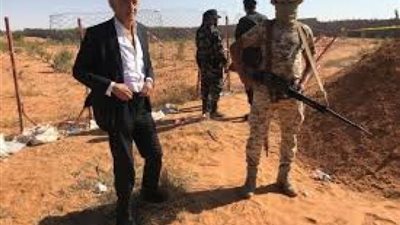 عاجل..خلافات بين حكومة الوفاق والمليشيات في طرابلس بسبب زيارة برنارد ليفي