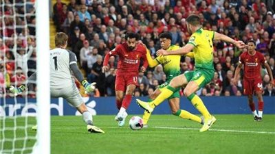 ليفربول يسحق واتفورد بخماسية وينتزع صدارة الدورى الإنجليزى