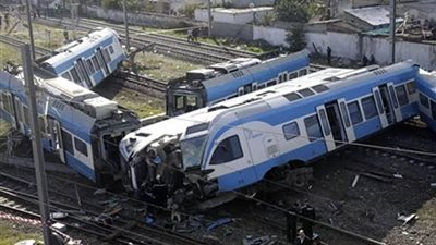 دماء وأشلاء.. القصة الكاملة لـ حادث تصادم قطار بشاحنة