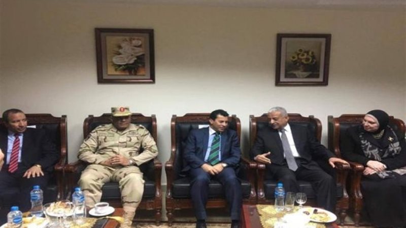 وزير الشباب والرياضة