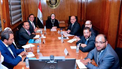 وزيرة التجارة والصناعة  تستعرض مع بعثة البنك الدولي تطورات ومعدلات تنفيذ برنامج التنمية المحلية بمحافظات الصعيد