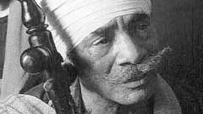 أنجب 25 ابنا وهولندا خلّدت ذكراه بتمثال.. قصة «العالمي» متقال