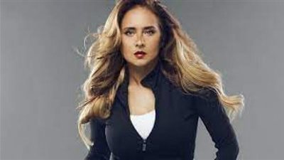 نيللى كريم تواصل تصوير دورها في مسلسل ”الجسر”