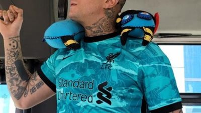 ربنا يستر.. أحمد الفيشاوى يصل إلى الجونة بدون زوجته