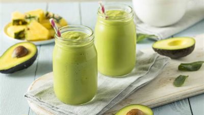 «من الأفوكادو والأناناس».. مشروب سحري لفقدان الوزن