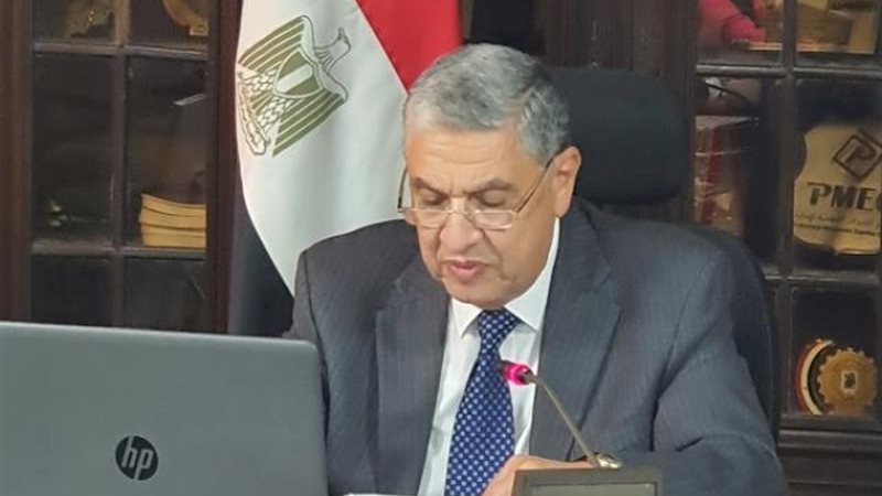 وزير الكهرباء