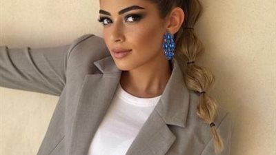 ليلى أحمد زاهر تلفت الأنظار بـ”لوك” مميز فى أحدث ظهور