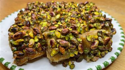 على الطريقة السورية.. تعرفي على كيفية إعداد النمورة