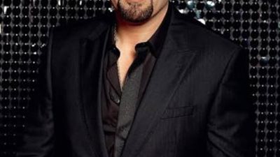 محمد هنيدى صاحب فضل عليه وسر حبه للتنقل بالميكروباص و فشله فى تحقيق أمنية التحاقه بكلية الشرطة.. أبرز تصريحات أحمد السقا