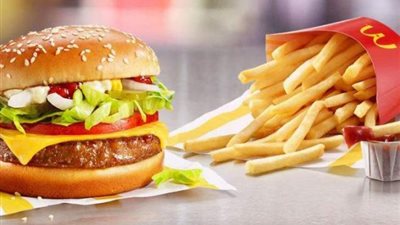 بسبب ارتباطها بوفيات كورونا..الحكومة تمنع إعلانات ”ماكدونالدز” و”بيبسي” من التلفزيون