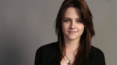 كريستن ستيوارت في أبهى إطلالتها المثيرة.. اعرف التفاصيل