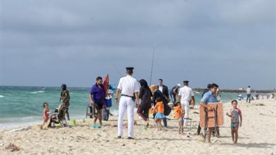 والد شادي غريق شاطئ النخيل :لسه موصلناش لجثة ابني