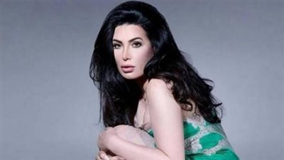 خلعت الحجاب بسبب الطلاق وإحدي المتابعات تمنت أن يصيبها الله بالسرطان.. الأسرار المجهولة عن الحياة الخاصة لعبير صبري