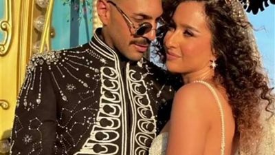 حسن أبو الروس ينفى خبر انفصاله عن زوجته على طريقته الخاصة