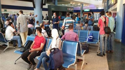مطار مرسى علم يستقبل اليوم 4 آلاف سائح من جنسيات مختلفة