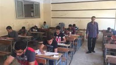 ضبط عدة حالات غش بلجان امتحانات الدبلومات الفنية اليوم