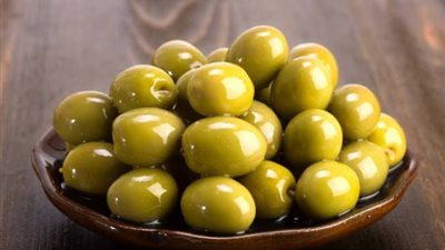 «زي المطاعم».  كيفية إعداد مخلل الزيتون في المنزل