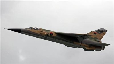 عاجل وسرى للغاية .. وفد من المخابرات التركية يزور قاعدة الوطية لفك لغز ”الطيران المجهول”